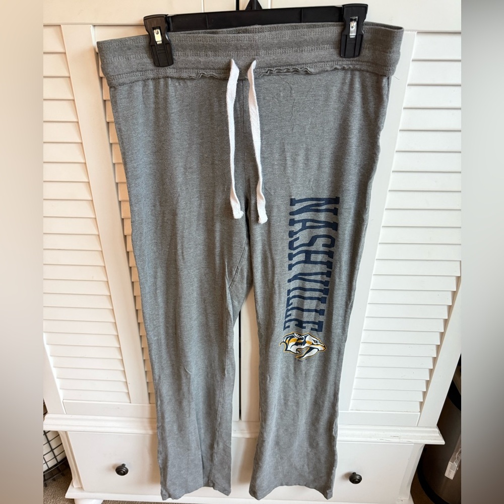 Juniors Nashville predators grey lounge pants